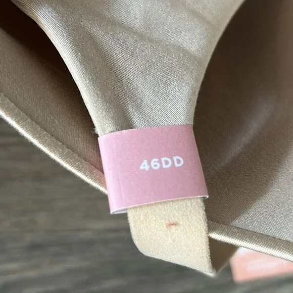 NEW Cacique Lightly Lined Balconette Bra 46DD Back Smoothing Satin Underwire - Picture 8 of 11